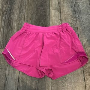 Lululemon 4in low rise hotty hots